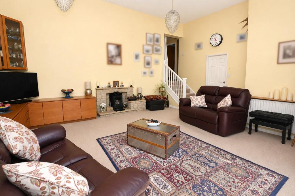 Brickfields Close, Lychpit, Basingstoke - View 3