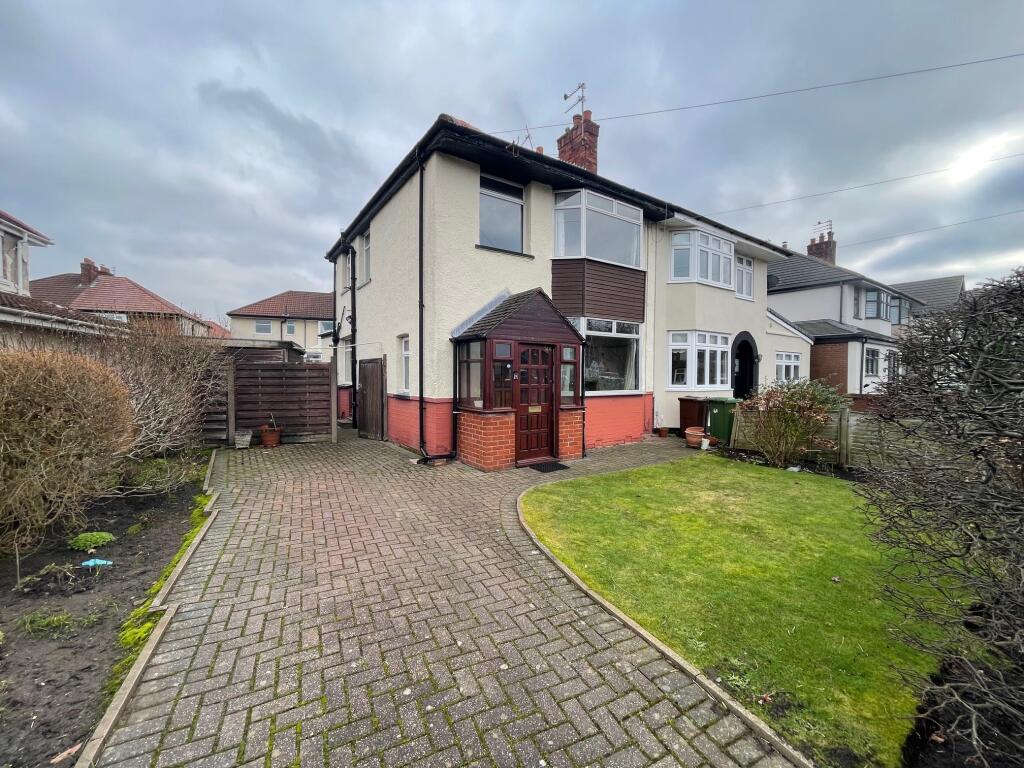 Main image of property: Liverpool Road North, Maghull, L31 2HW
