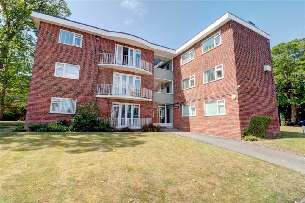 1-bed flat on Hawkesford Close, Castle Bromwich, £110,000