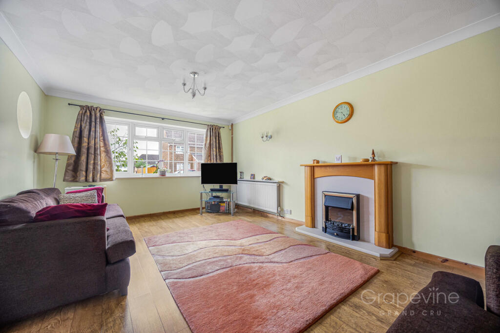 Heron Drive, Twyford, RG10 - View 6