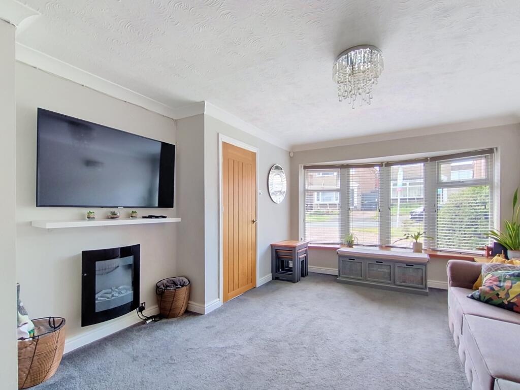 Rooks Avenue, Cleckheaton, West Yorkshire, BD19 - View 2