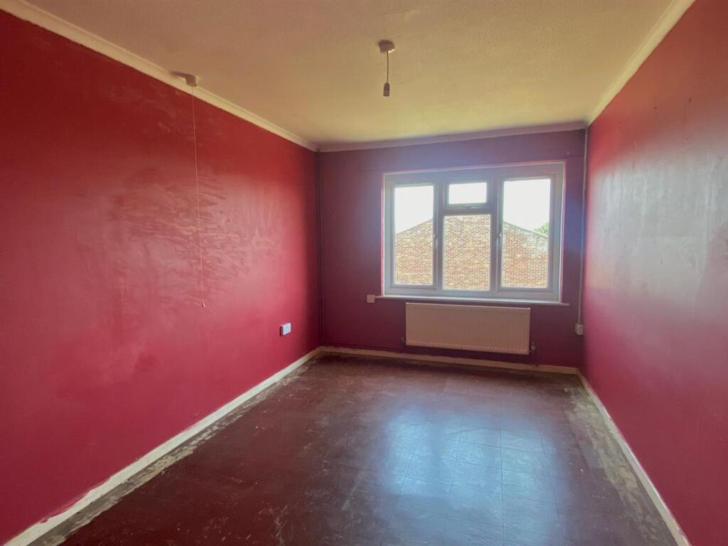 Apartment in Dorchester - View 2