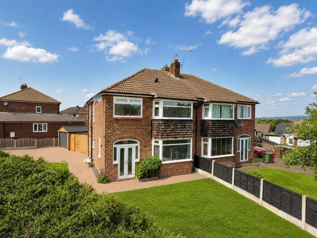 House in Leeds, West Yorkshire - More
