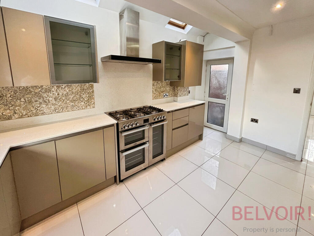 House in Nottingham - View 3