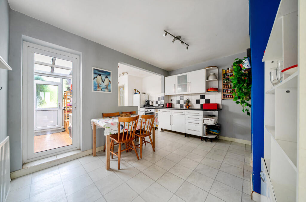 House in Fareham, Hampshire - View 5