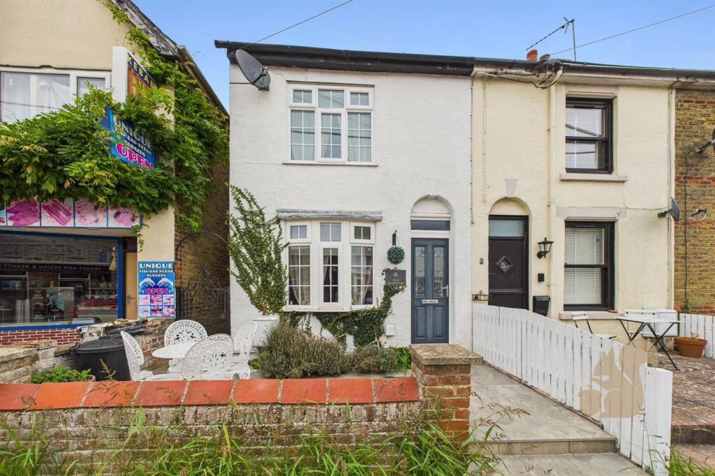 2-bed terraced on Church Road, West Mersea, CO5, £260,000