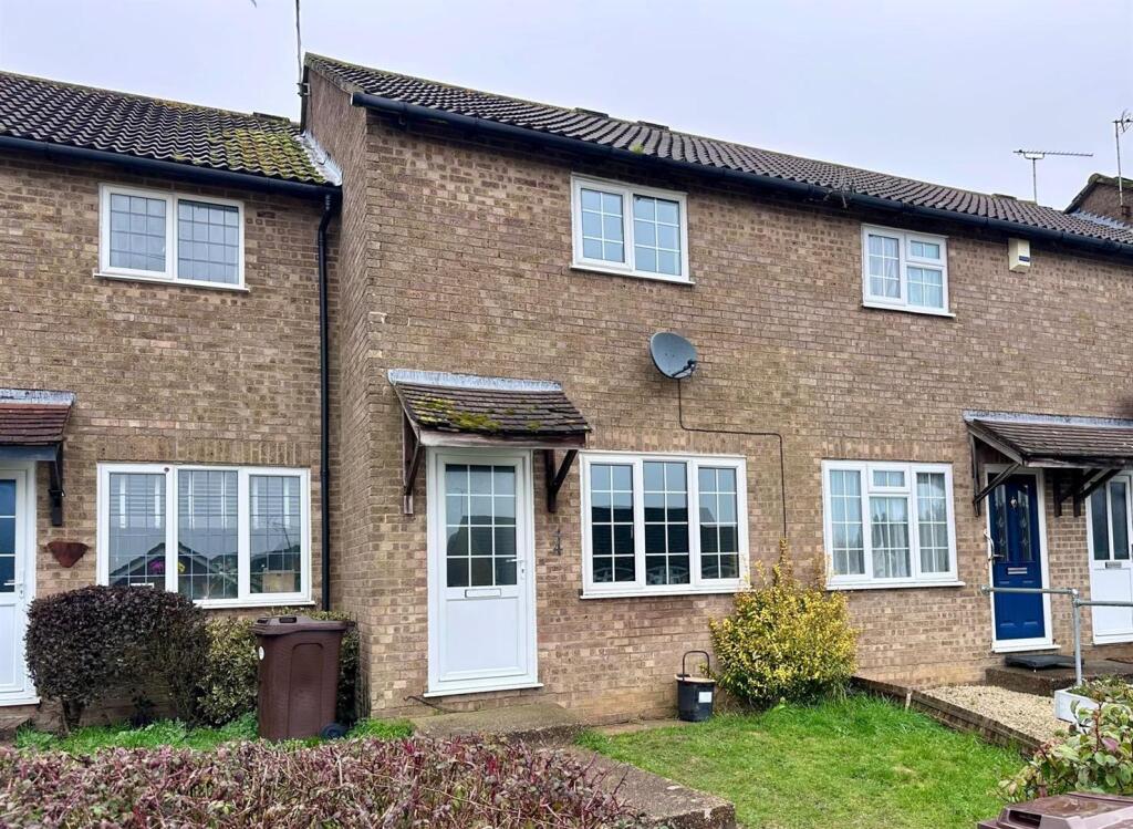 Main image of property: 44 Hawks Way, Ashford