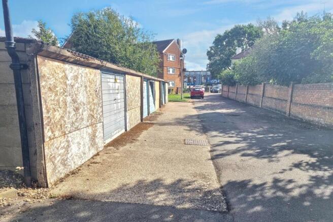 Land and Garages at Seafield Road, London N11 2EU