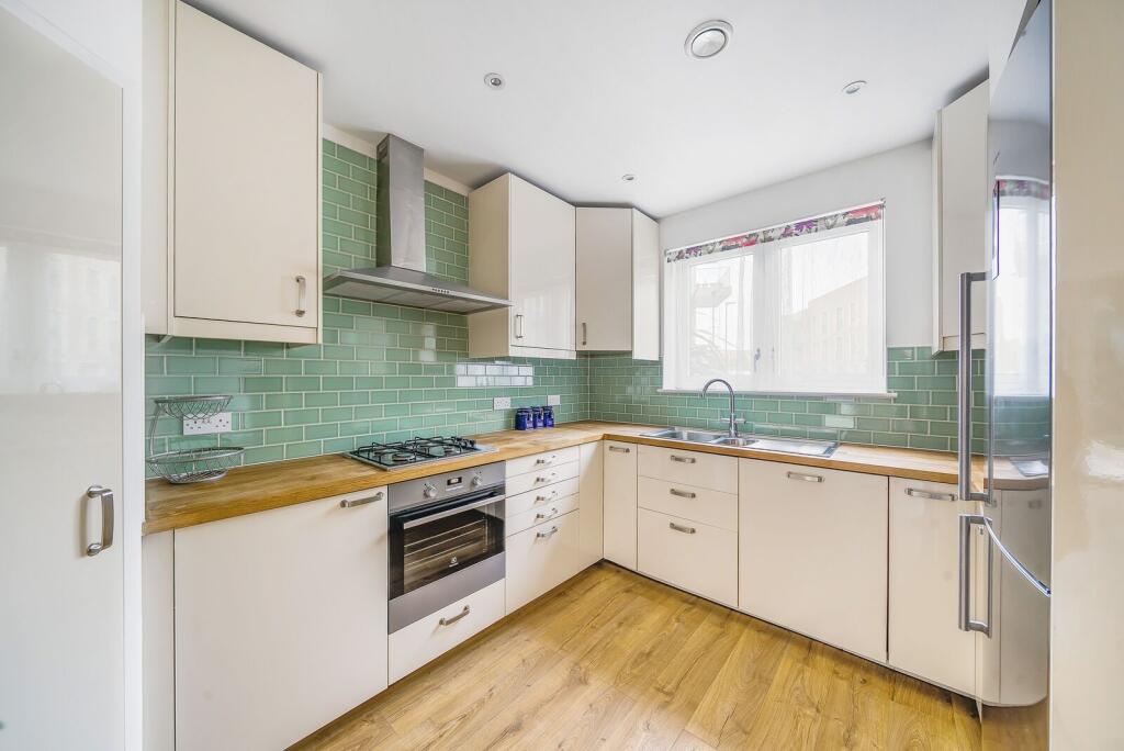 House in London - View 4