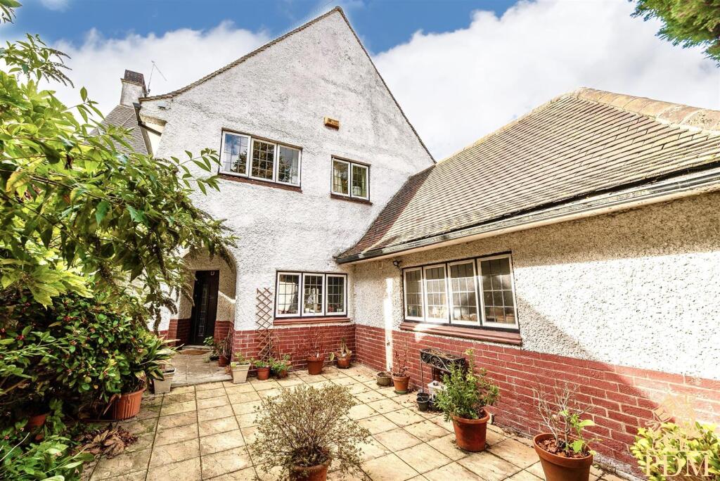 Main image of property: Thorncliffe Road, Nottingham