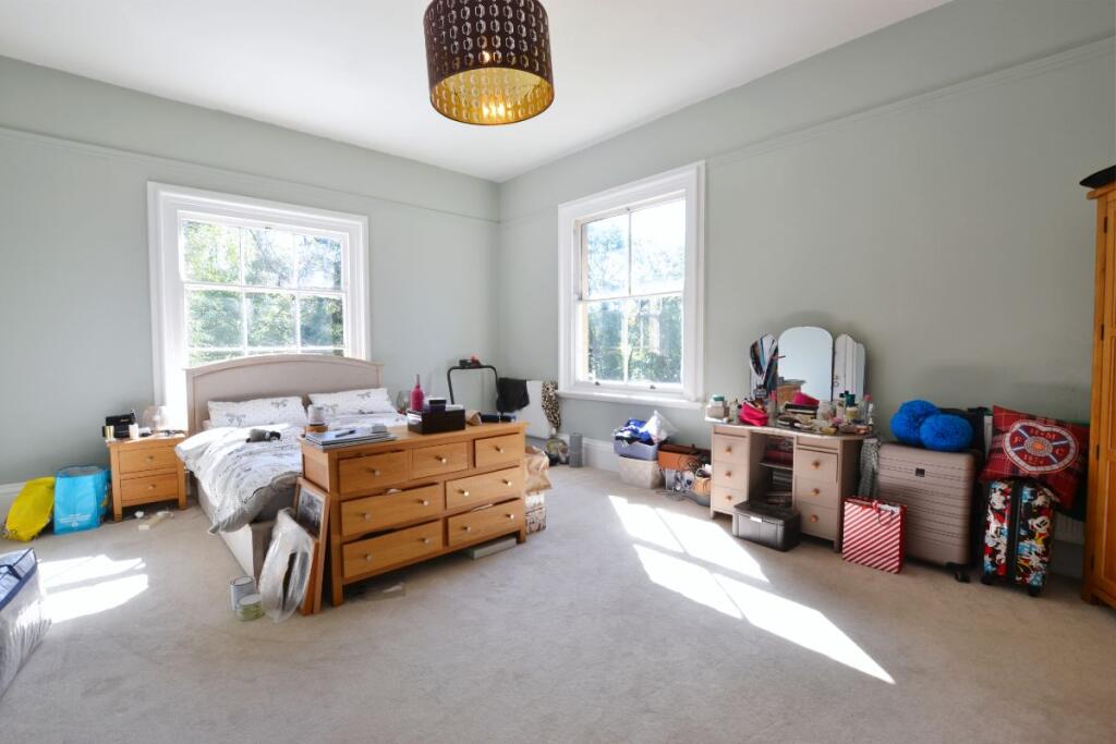 Apartment in Worcester - View 5