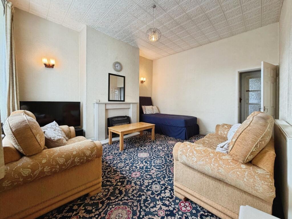 House in Bradford - View 2