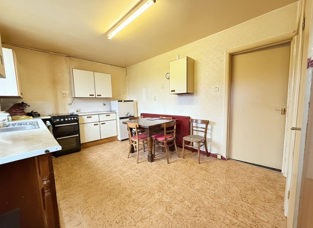 Highgate Crescent, Lepton, HD8 photo 3