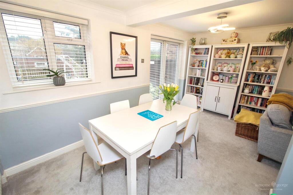 Kirkfell Close, Tilehurst, Reading – pohled 6