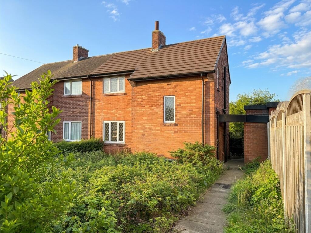 2-bed semi-detached on Cow Heys, Huddersfield, HD5, £120,000