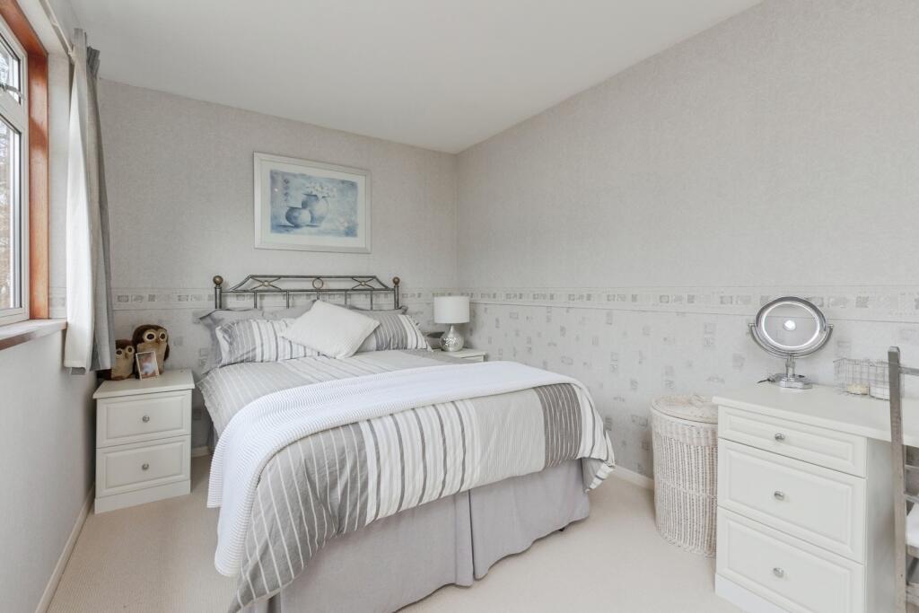 Manor Drive, Hartley, Longfield, Kent, DA3 photo 4