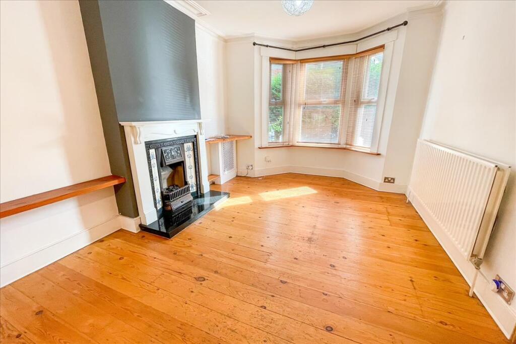 House in Twickenham - View 2