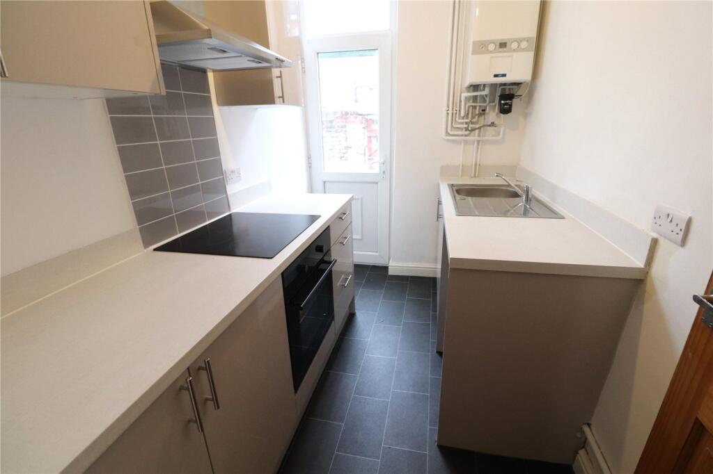 House in Wirral, Liverpool City Region - View 5