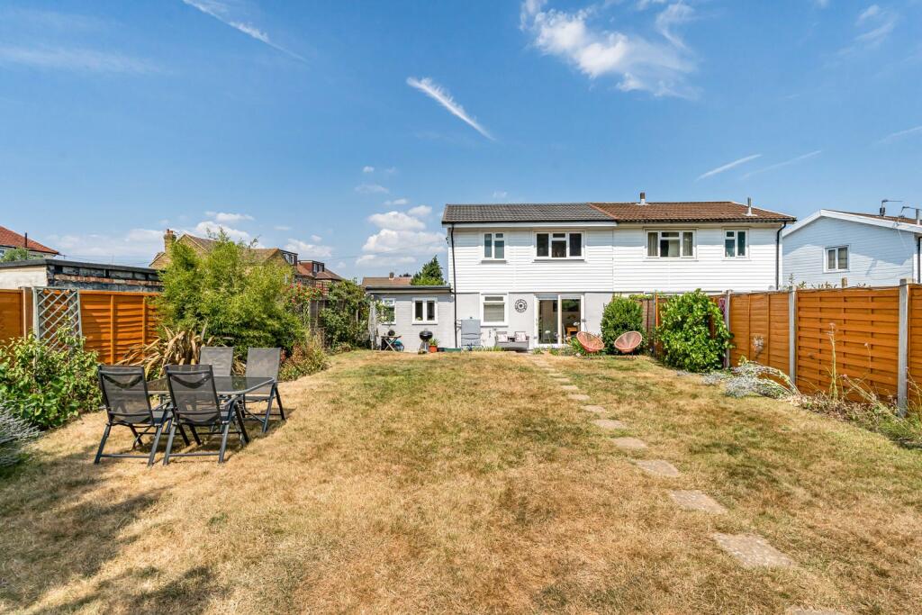 House in Sunbury-on-Thames, Kempton Park - View 5