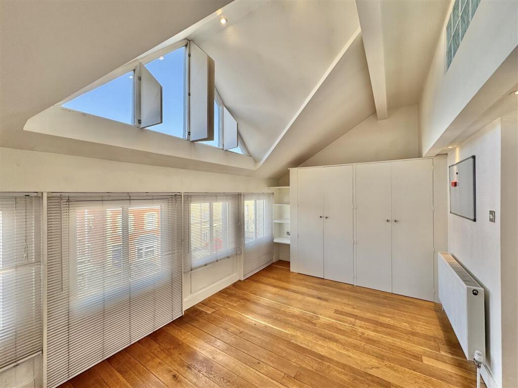 Main image of property: Central Cirencester