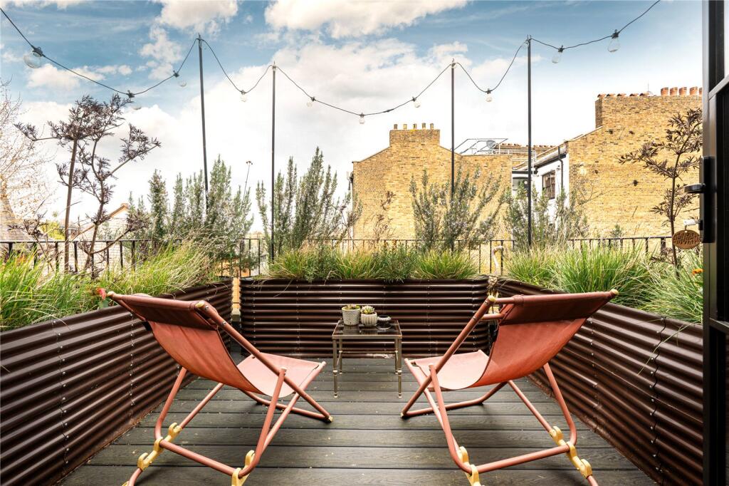 Main image of property: Powis Square, Notting Hill, London, W11