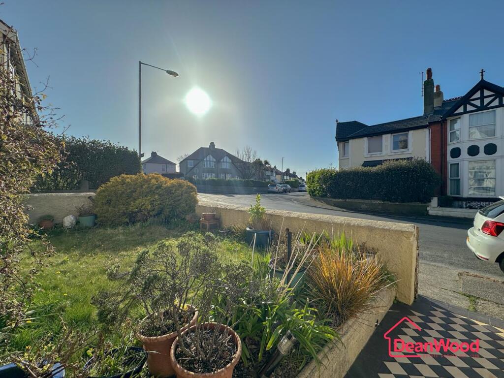 House in Onchan - View 3