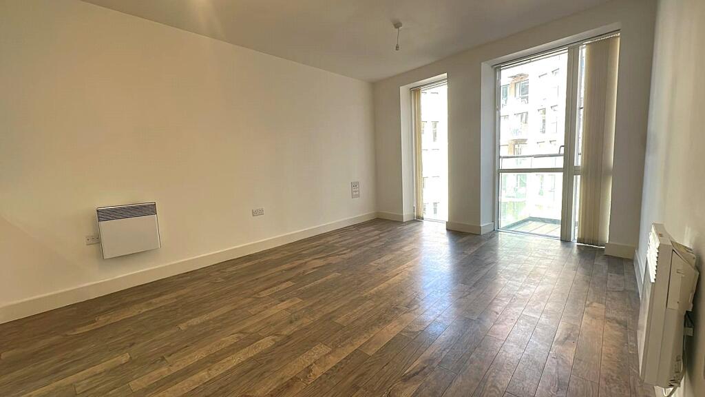 Apartment in Birmingham, Chinese Quarter, Digbeth - View 2