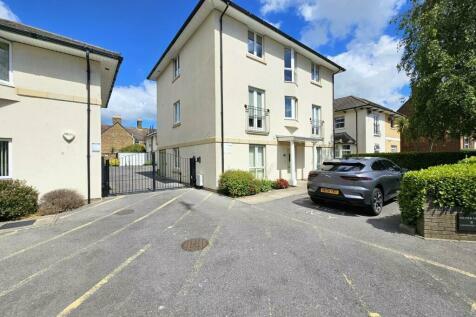 Main image of property: Longfleet Road, Poole, Dorset, BH15