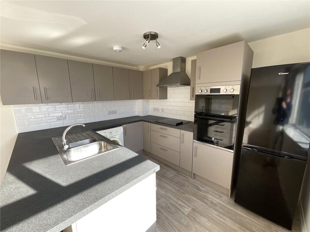 Apartment in Highcliffe-on-Sea, Highcliffe and Walkford - View 4