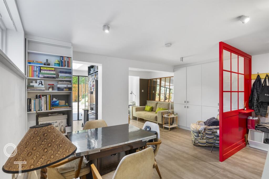 Apartment in London, Kentish Town - View 5