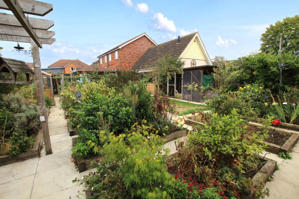 House in Sandy, Central Bedfordshire - View 4