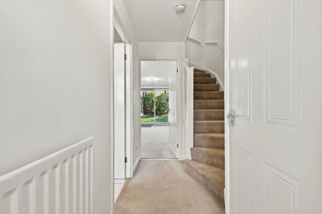 House in Rochford, Rayleigh - More