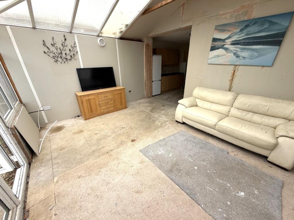 House in Gloucester - View 4