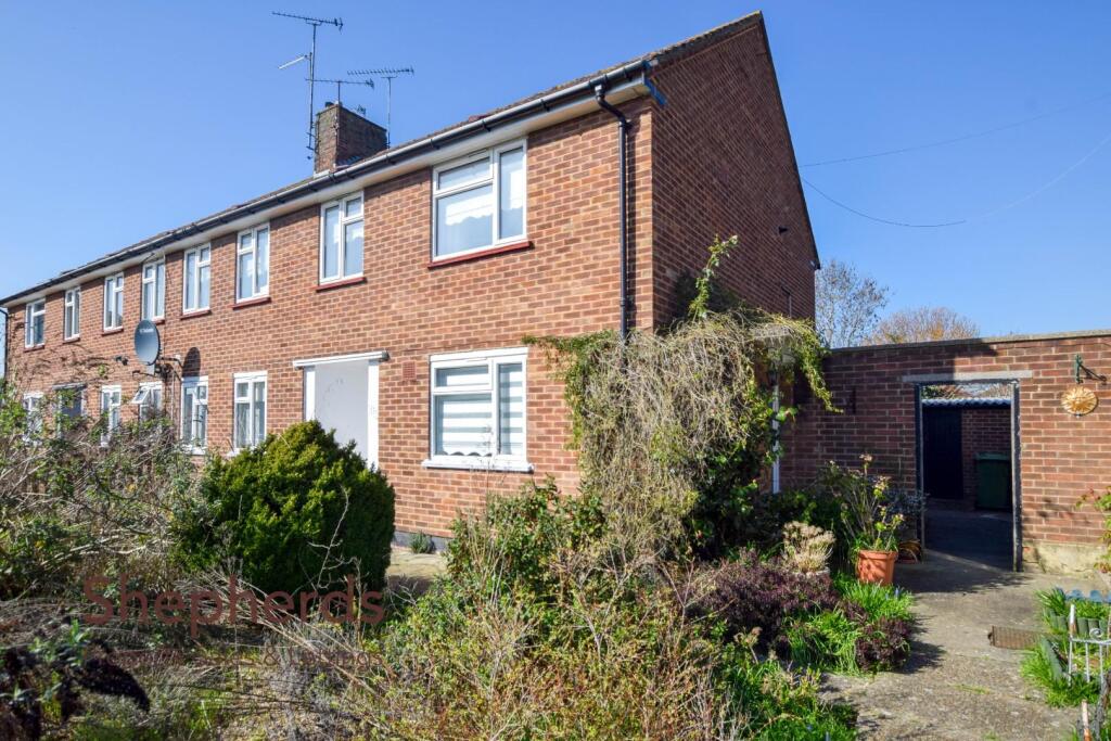 Main image of property: High Street, Cheshunt