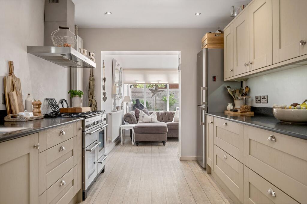 Casterton Road, Stamford photo 4