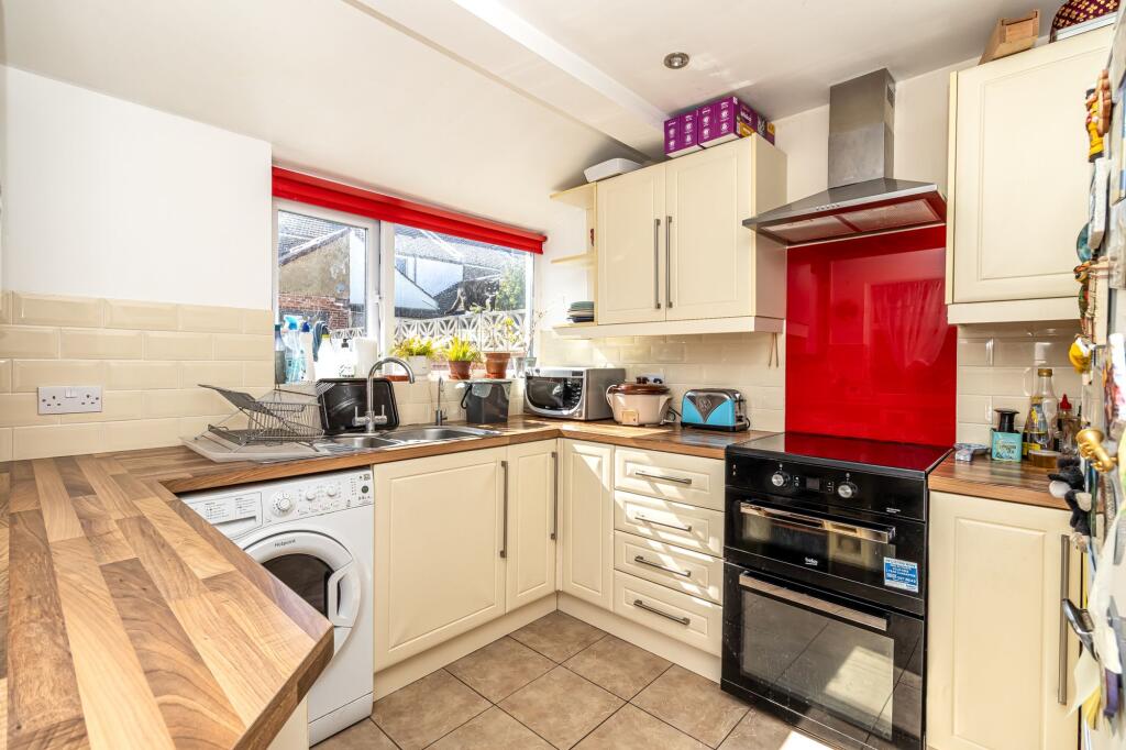 House in Portsmouth - View 5