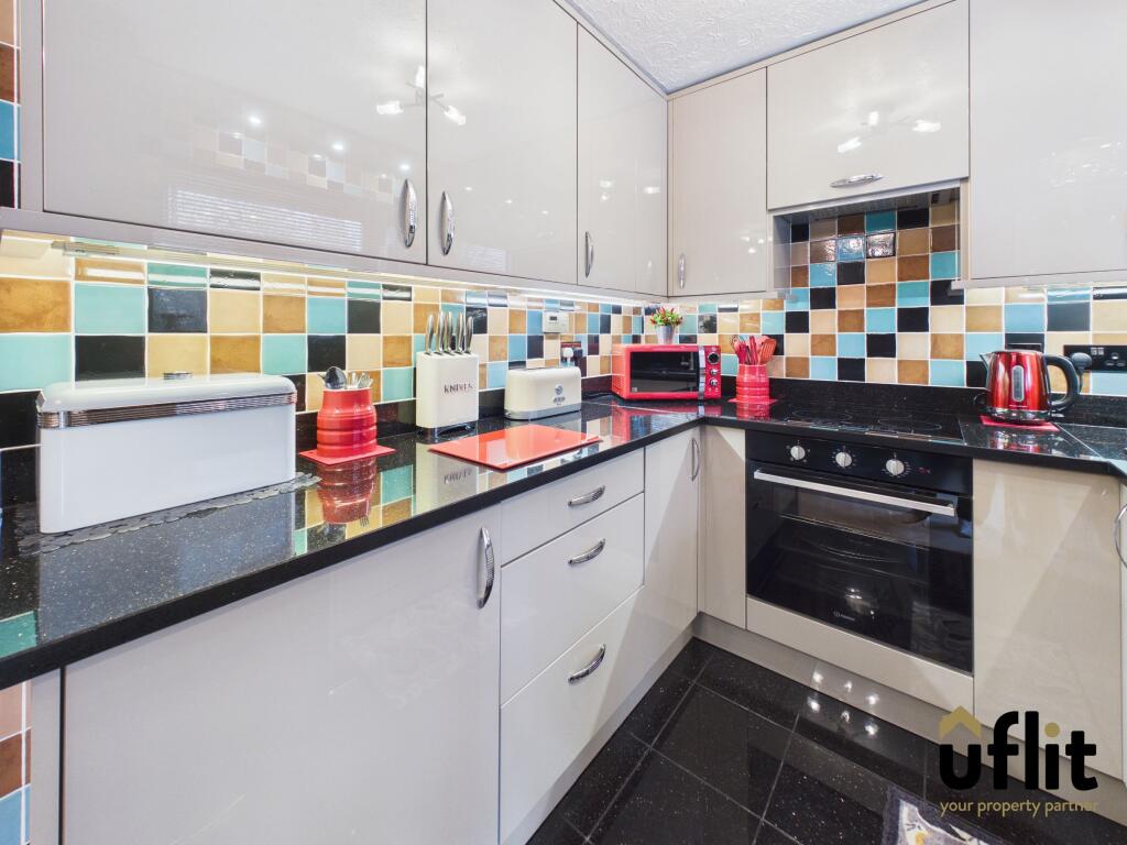 Fernleigh Drive, Rotherham photo 4