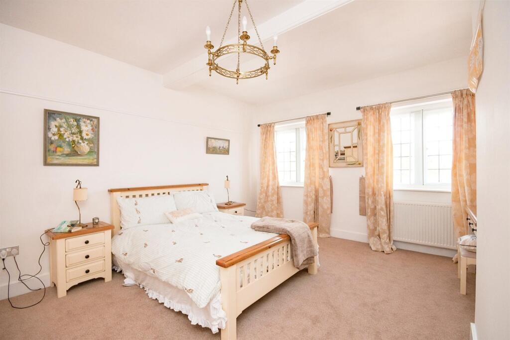 Apartment in Brighton - More