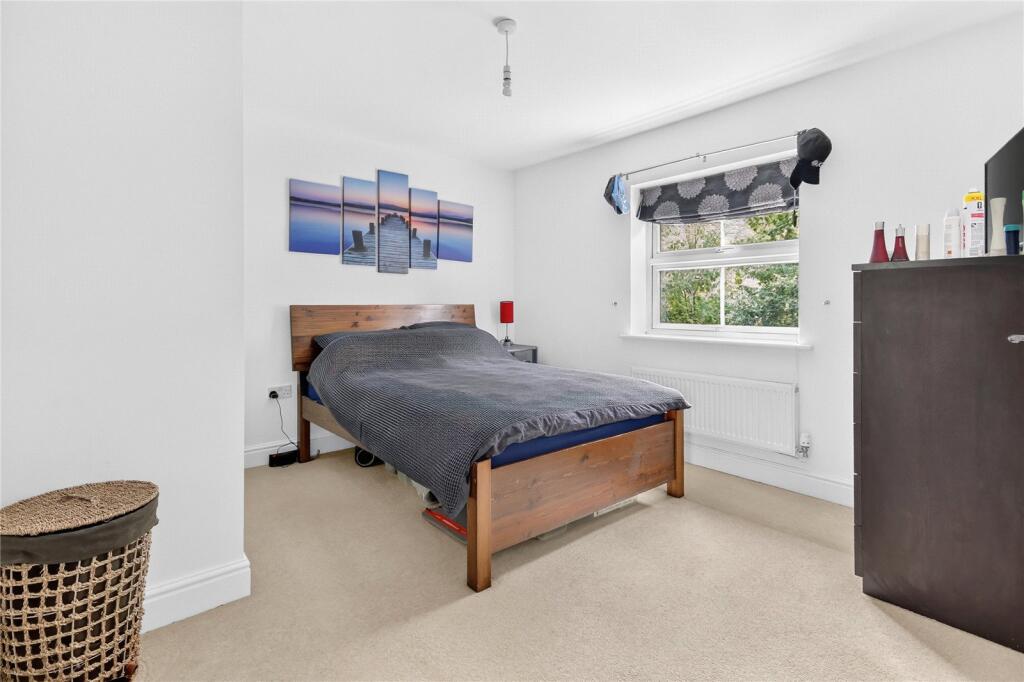 House in Reading - View 5
