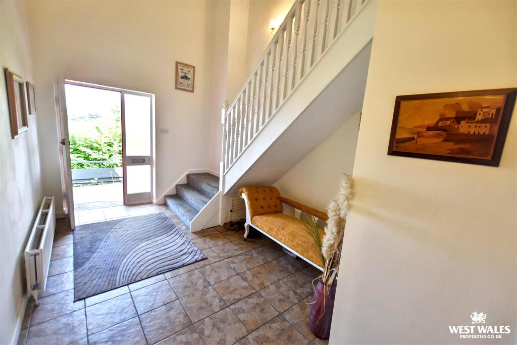 House in Pembroke, Monkton - View 5
