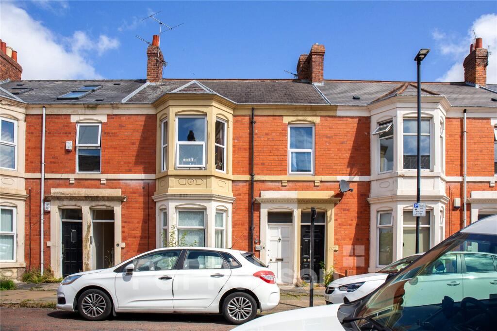 2-bed flat on Bayswater Road, Jesmond, Newcastle Upon Tyne, NE2, £180,000