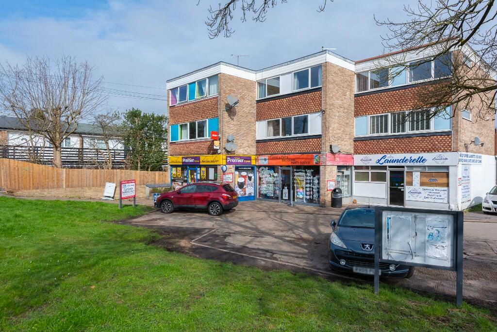 Main image of property: Reading Road, Yateley, Hampshire, GU46
