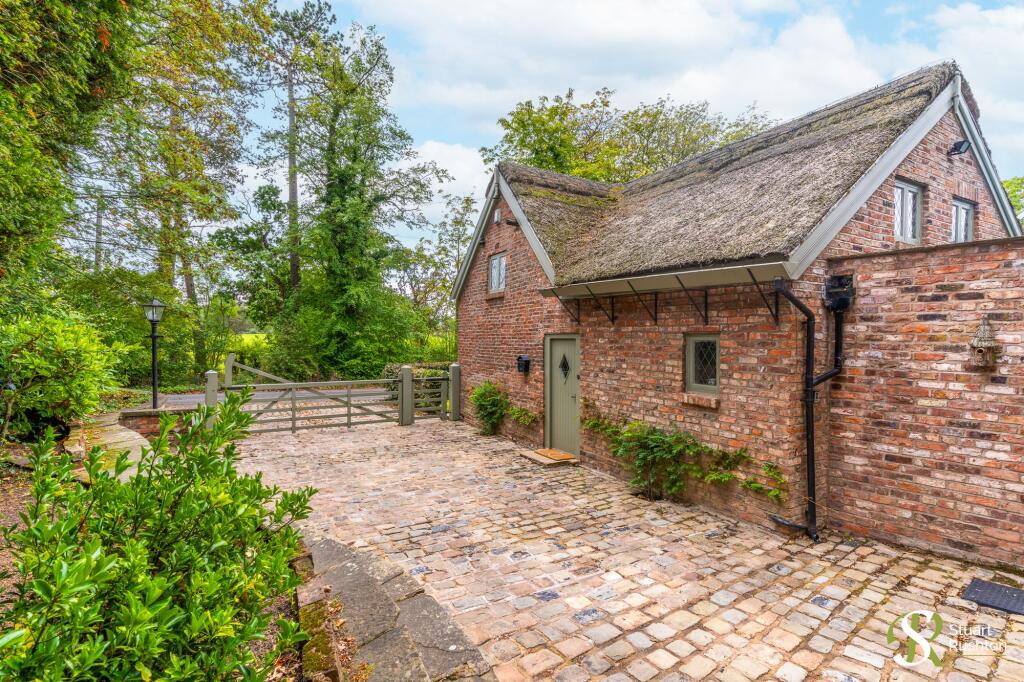 House in Warrington - View 5