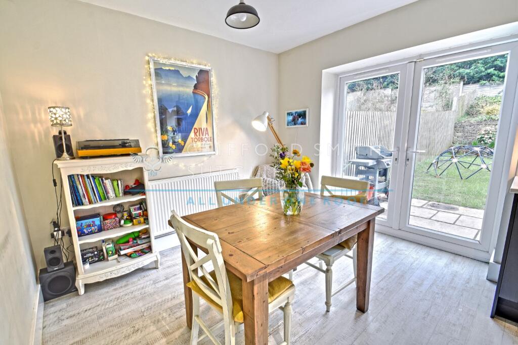 Additional image 9 of Pendle Lane, Fence