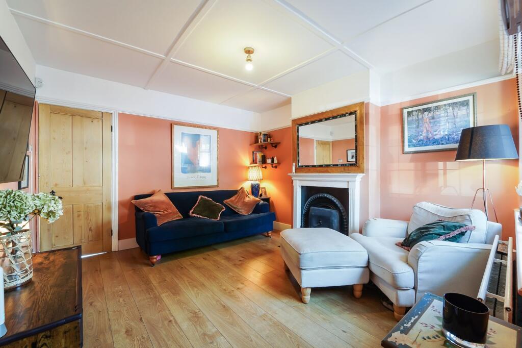 House in Elmbridge, Surrey - View 2