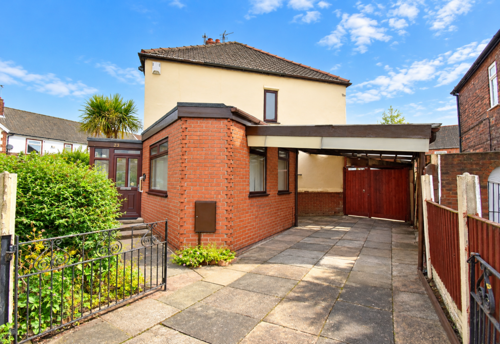 House in Widnes, Halton - More