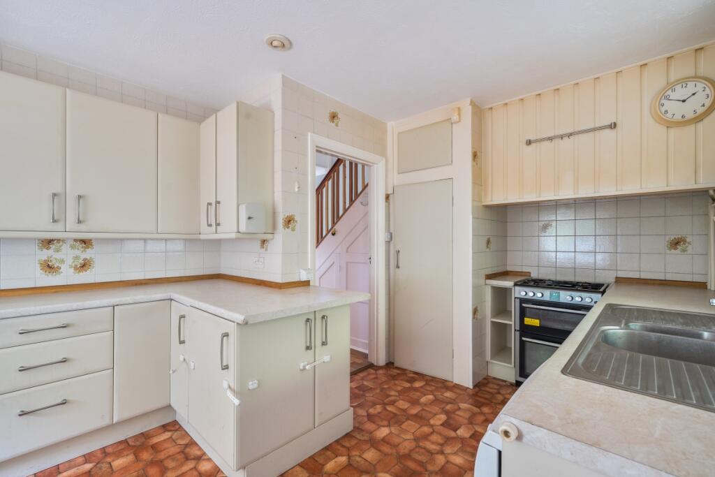 House in Croydon - More