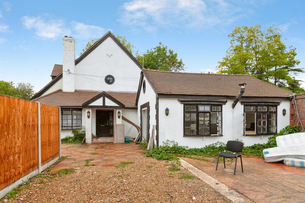 Main image of property: Billet Lane, Slough