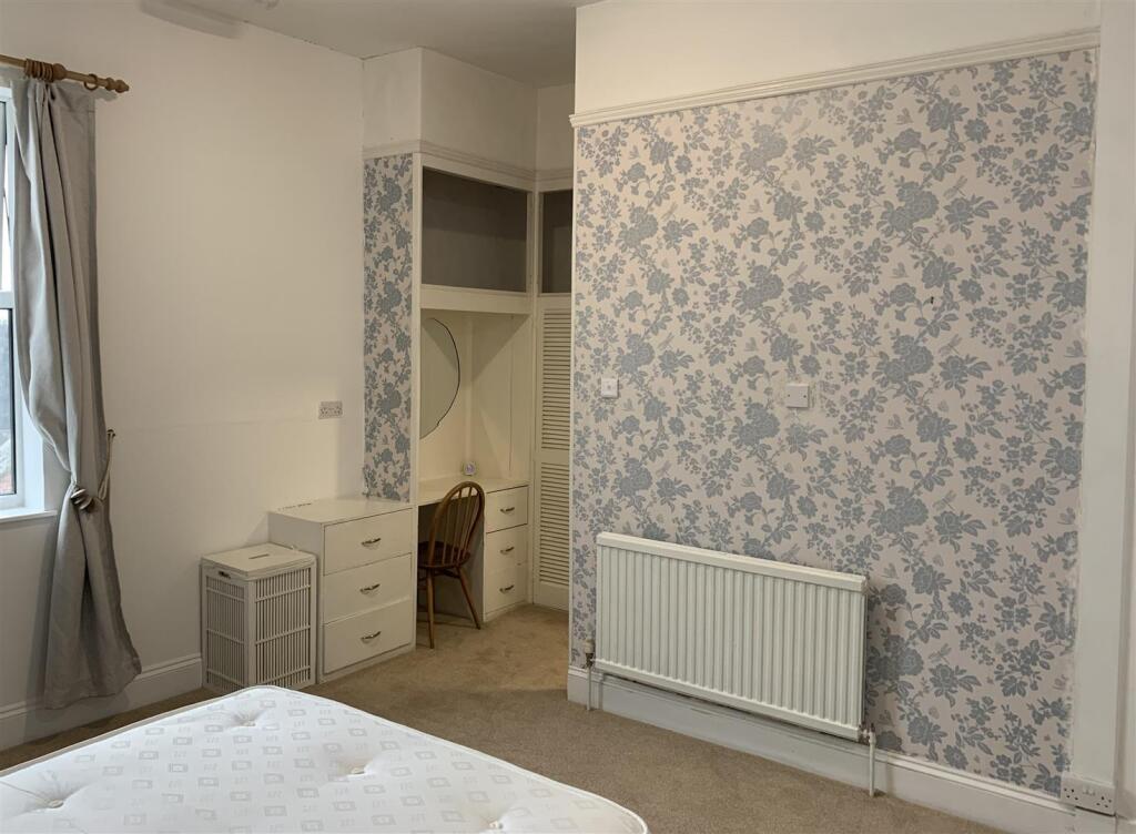 House in Salisbury - View 5
