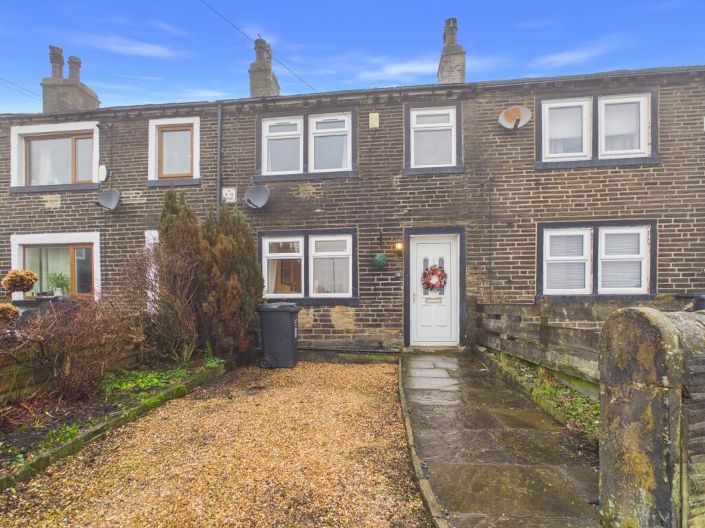 2-bed house on Horton Place, Halifax, West Yorkshire, HX2, £210,000